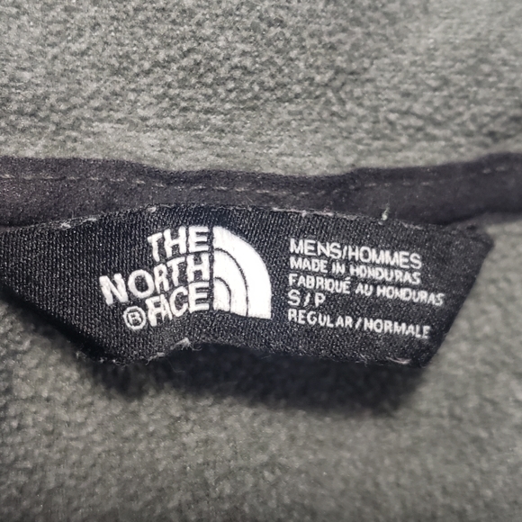 Northface mens 1/4 zip- small - Picture 3 of 5